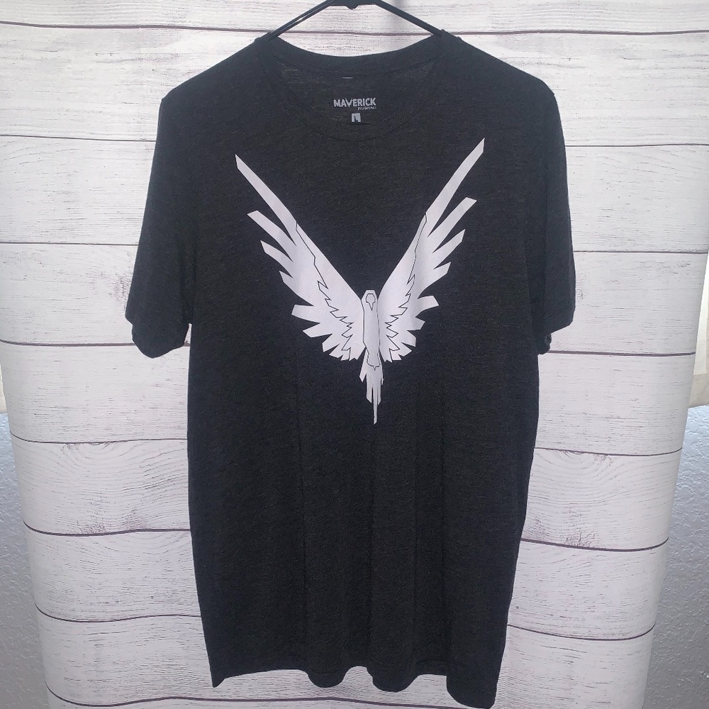 Maverick by Logan Paul short sleeve top